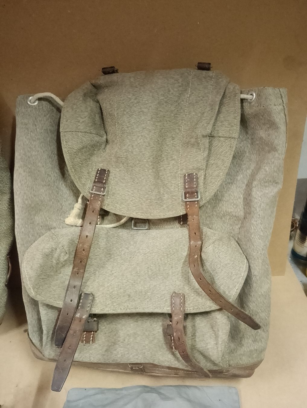 Schweizer Armee Uniformi: Rucksack, F-Sack, Brotsack, usw Schweizer Armee – Usato da Safenwil venduto da dodgewc12 4