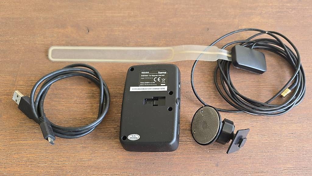 Radio: DAB+ Adapter / FM Transmitter (Digitalradio im Auto) – Usato da Steinerberg venduto da Bcsbcs 2