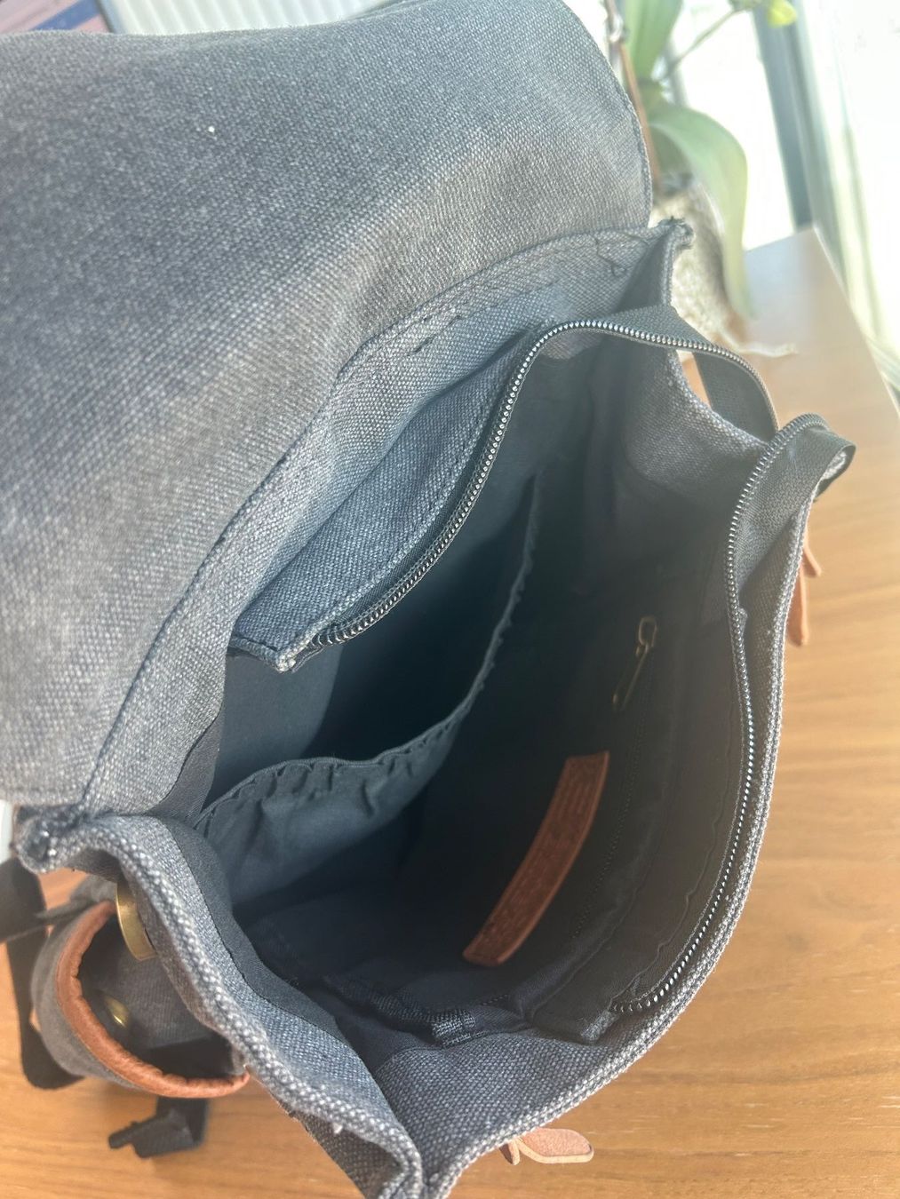 Zaini: Rucksack im Vintage-Stil – Nuovo (secondo la descrizione) da Frauenfeld venduto da isa_9cy7 8