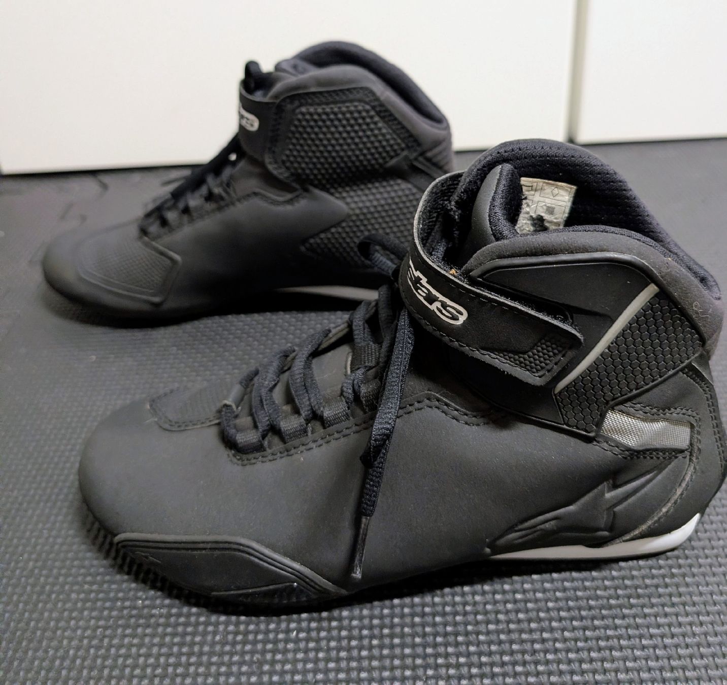 Alpinestars Scarpe da donna: Alpinestars Motorradstiefel Grösse 38 – Usato da Rheineck venduto da den_q2zy 3