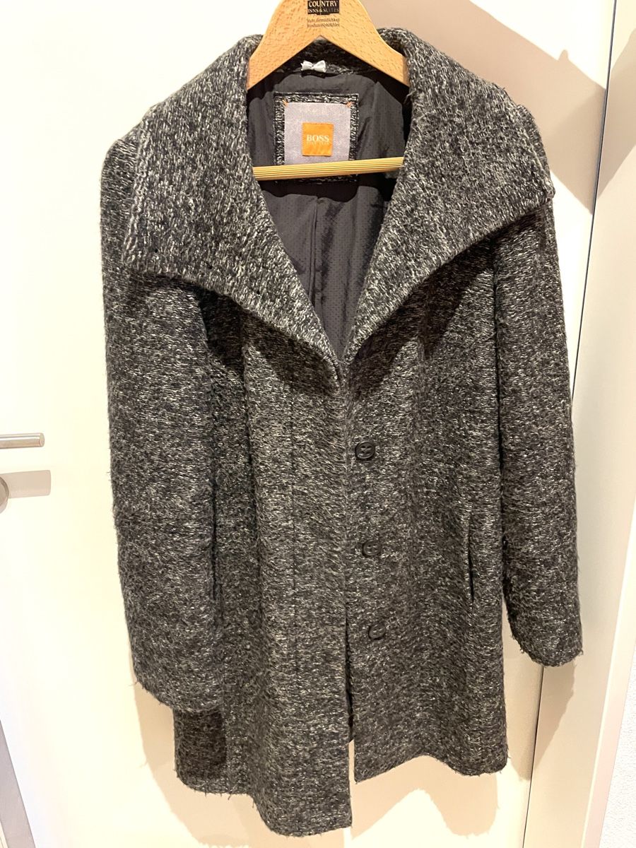 Hugo Boss Mäntel: Damen Mantel, BOSS Grösse 36, graumeliert – Gebraucht aus Amriswil von Apfelfreak