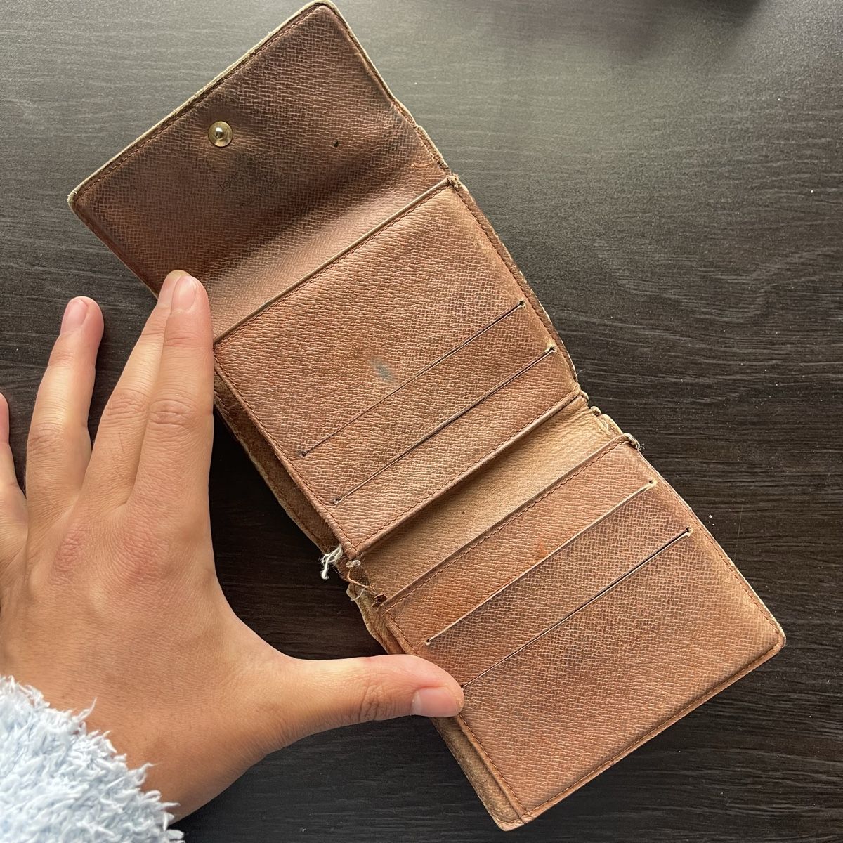 Louis Vuitton Portafogli: Vintage Louis Vuitton 2 Double Side Monogram Wallet – Usato da Genève venduto da FoundTears 2