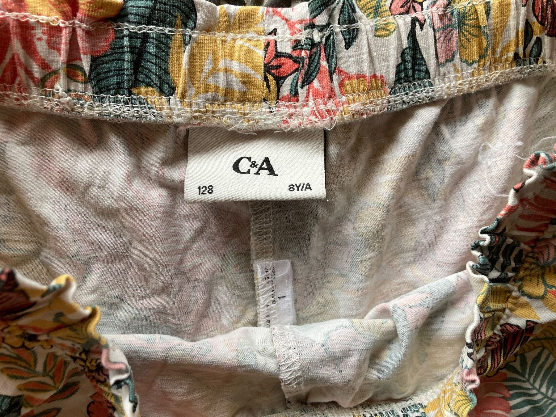C&A Pantaloni: Shorts, kurze Hose, Gr. 128 – Usato da Aetingen venduto da Nadinsky 1