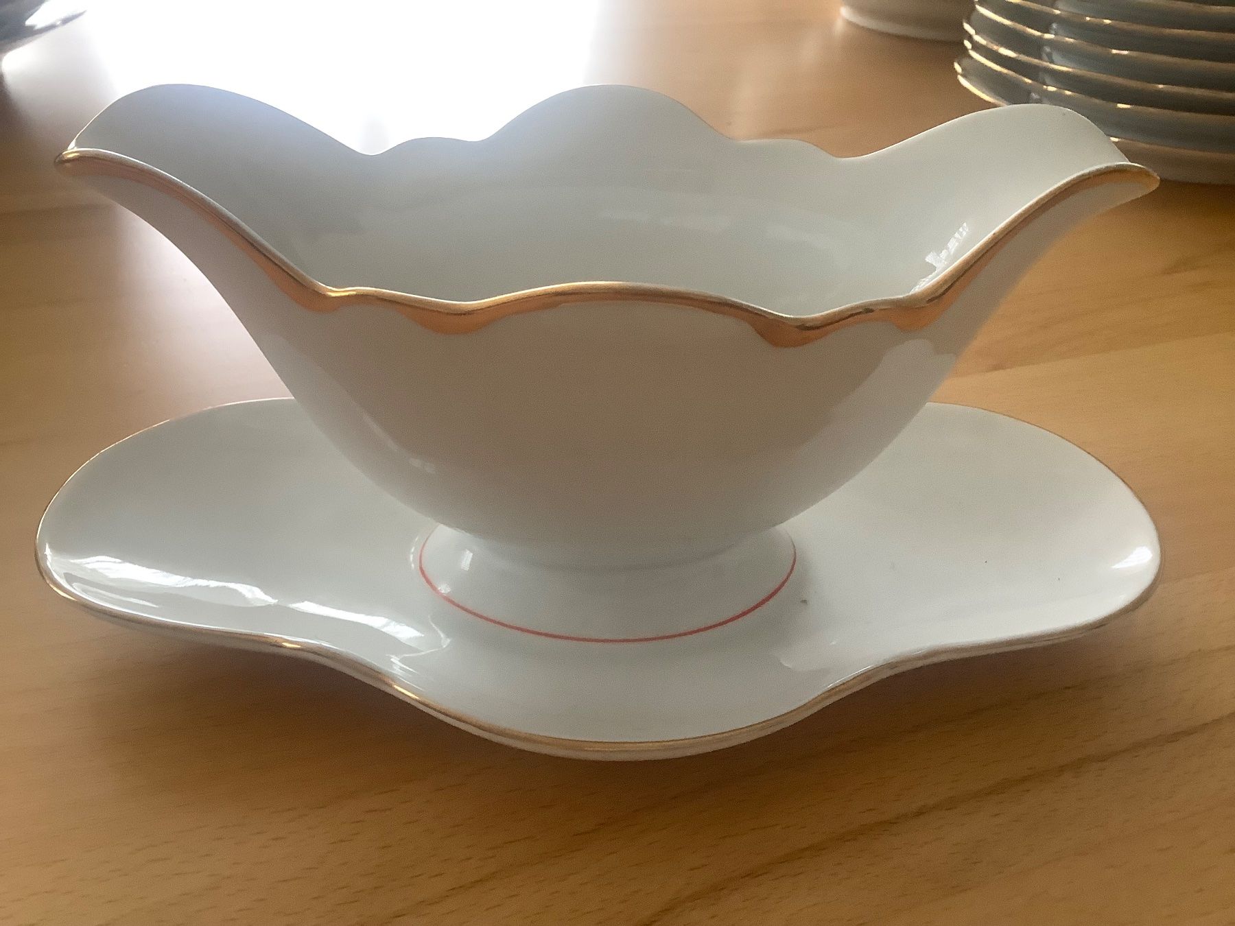 Set di piatti: Antiker Langenthal Service 1931 / 33 teilig – Usato da Dübendorf venduto da Troll_88 3
