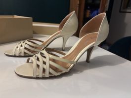 Sergio Rossi Pumps Lackleder Creme Grösse 39 neuwertig