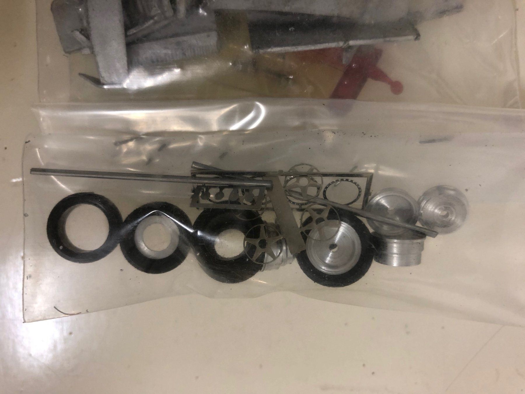 Ferrari Modellautos: FDS-Kit Ferrari 1/43 – Neu (gemäss Beschreibung) aus Muttenz von Gucci2005 5