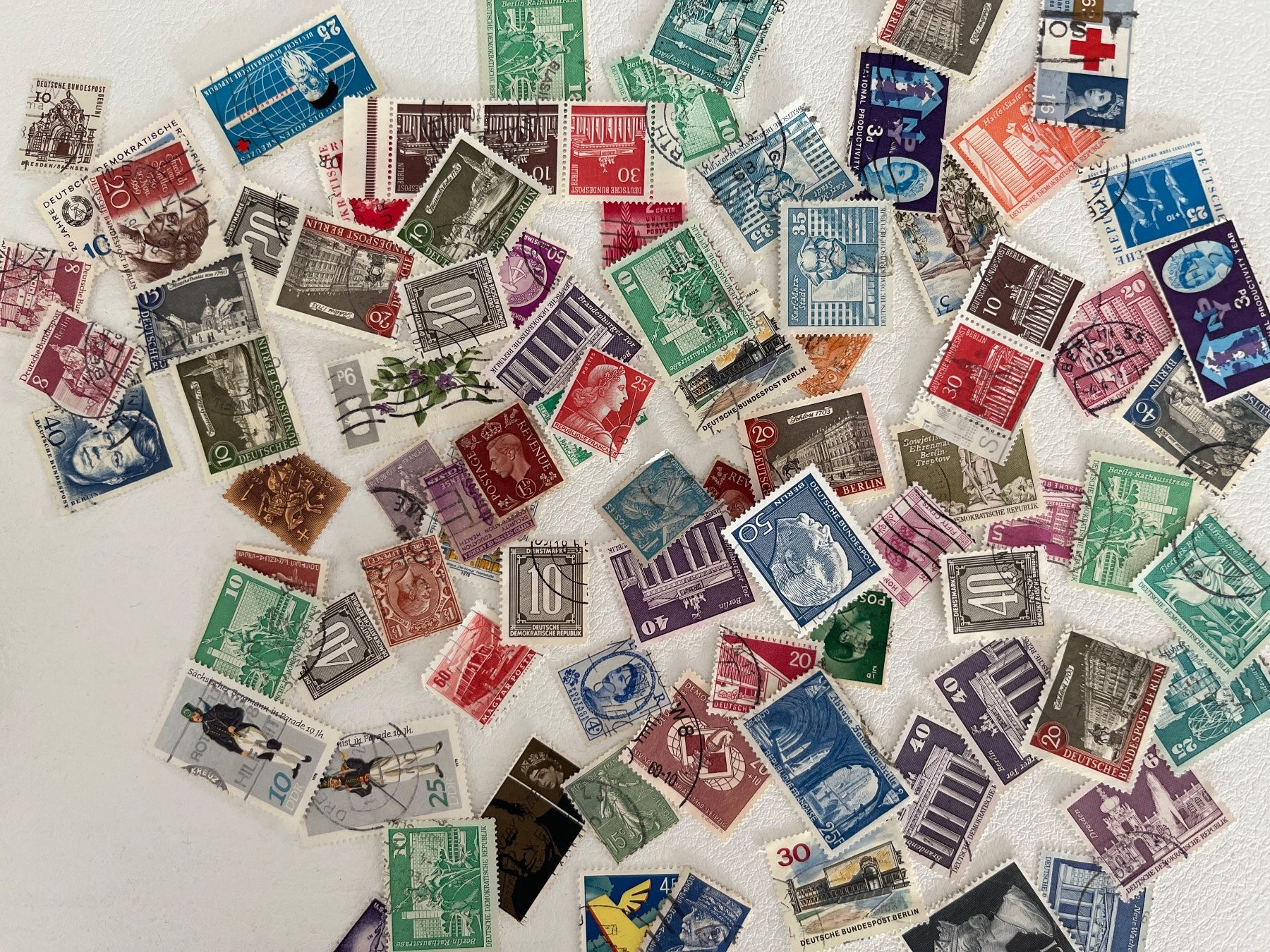 Tutti i francobolli: Lot 18: Lot mit Mix Briefmarke – Usato da Chiasso venduto da AzenYa 1