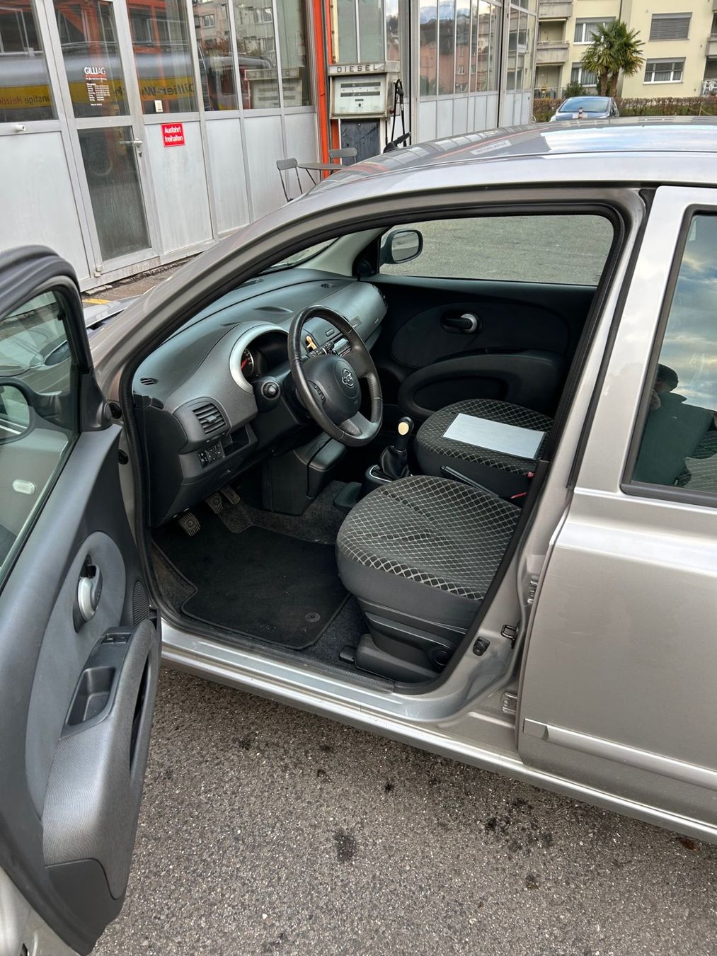 Nissan Automobili: Nissan Micra 1.4 – Usato da Horw venduto da Mogi6048 4