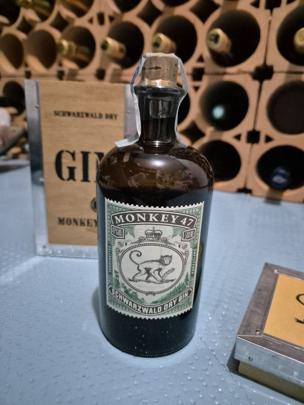 Monkey 47 Bevande alcoliche: Monkey 47 Distiller's Cut 2015 – Nuovo e nell'imballaggio originale da Reinach BL venduto da StephanBG