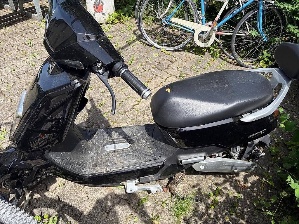 Scooter: Vespino 7i – Usato da Zürich venduto da Moskitia 2
