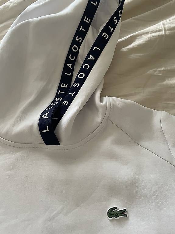 Tops: Pull blanc Lacoste – D'occasion à Pully par aleksandraheld 1
