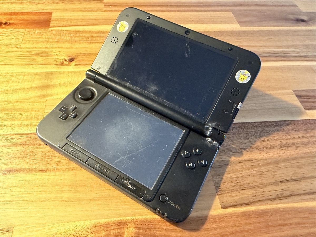 Nintendo Console: Nintendo 3DS LL défectueuse – Difettoso da Pailly venduto da RomainR 3