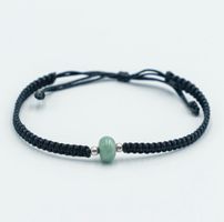 Armband mit Jade und Silberkugeln