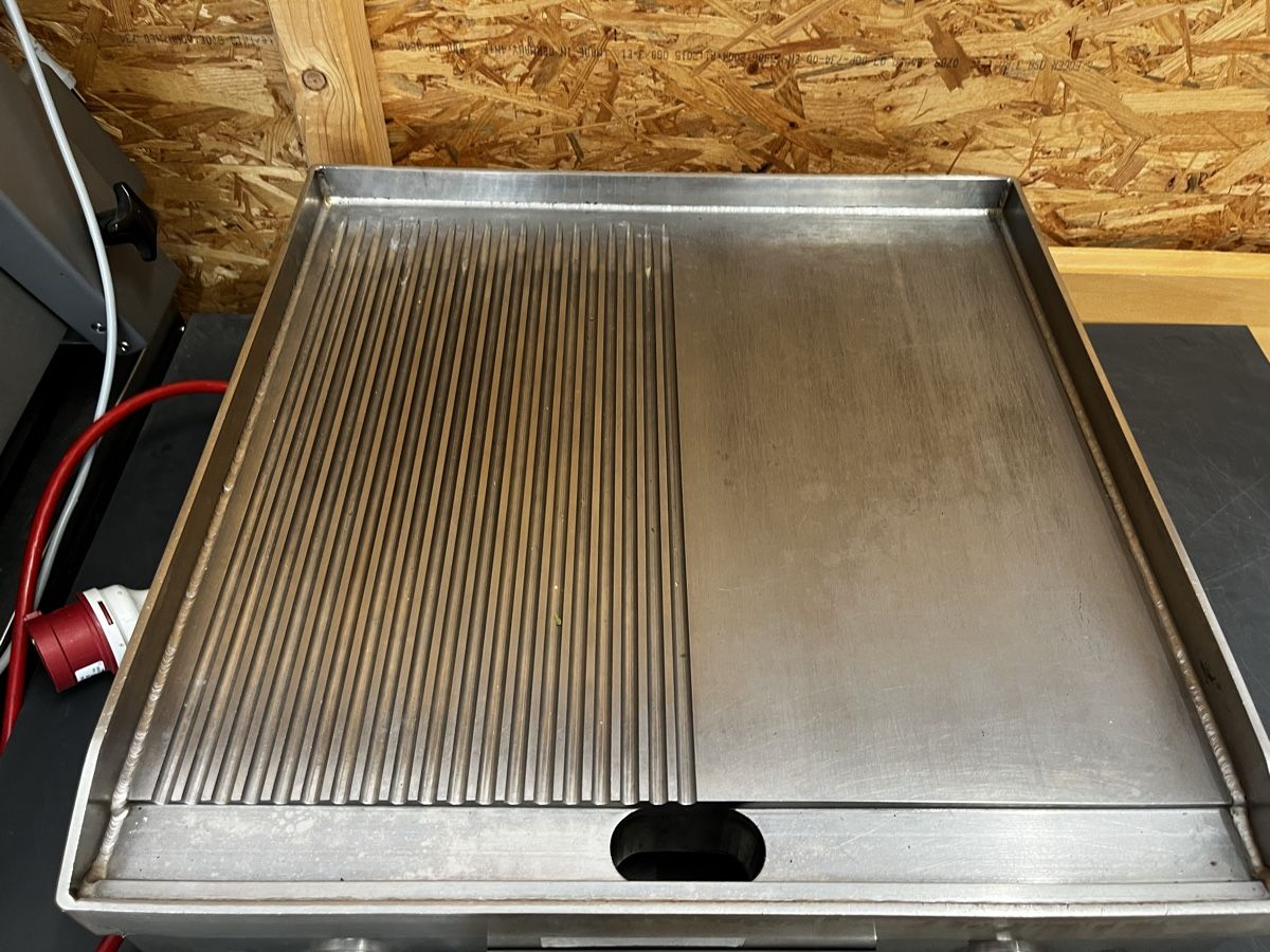 Appareils de cuisine: Robuster Aescchlimann Grill/Griddleplatte – D'occasion à Dittingen par Cervolino77 1