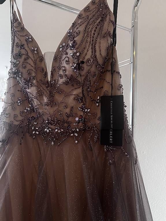 Vestiti: Abendkleid/ Bridemaidskleid  – Usato da Winterthur venduto da Anjarys 1