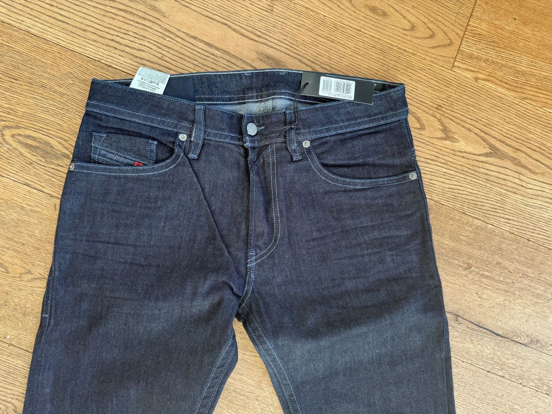 Diesel Jeans: Jeans, Diesel **NEU**  32/34 Thommer – Nuovo (secondo la descrizione) da Stettfurt venduto da outlet72 2