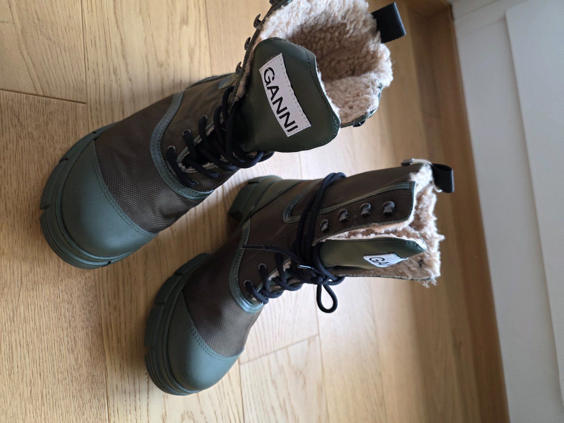 Ganni Scarpe da donna: Chaussures Ganni doublé – Usato da Genève venduto da BarbaraCh- 1