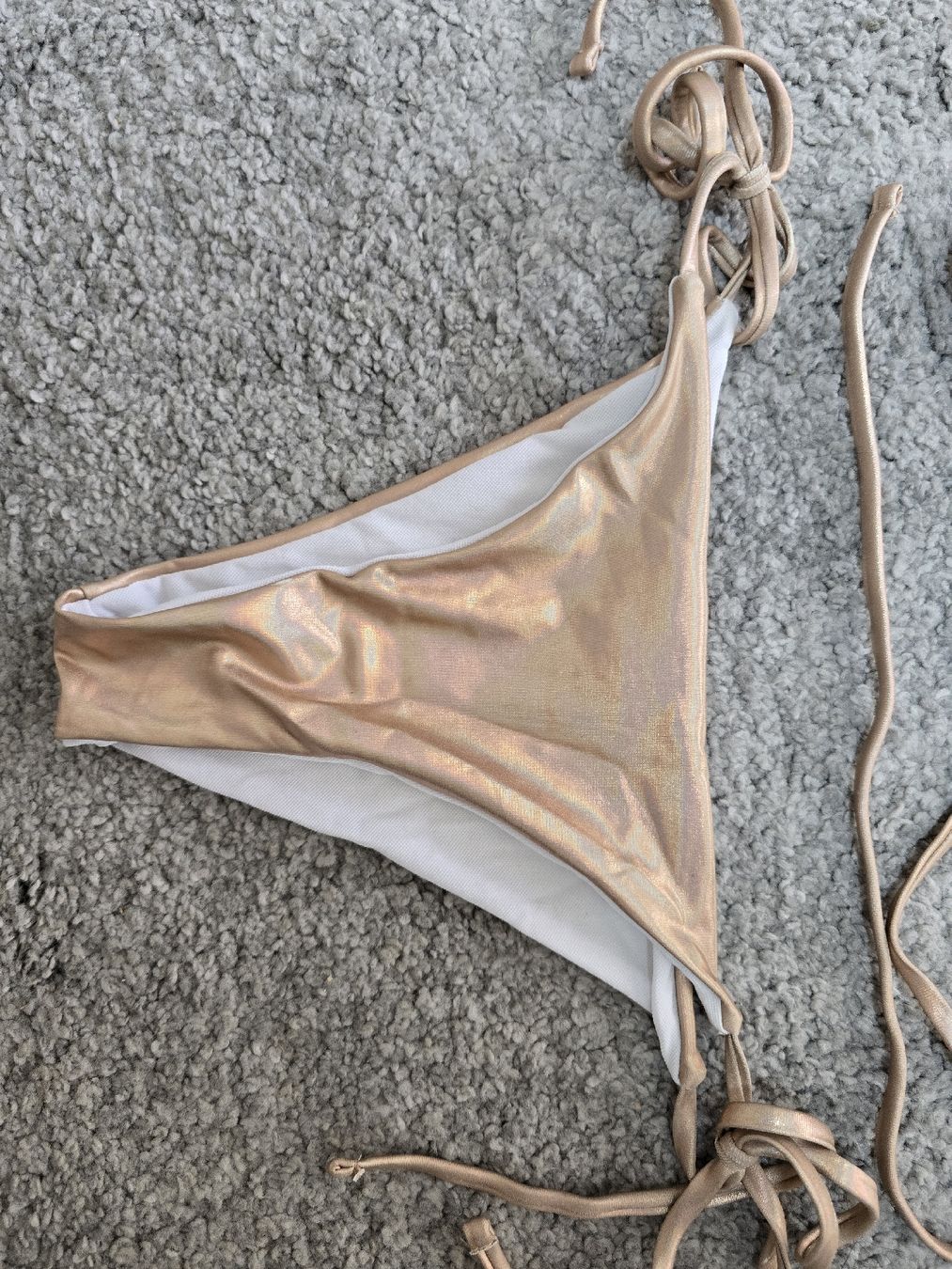 Costumi da bagno & Bikini: Bikini gold metallic Grösse M neu – Nuovo (secondo la descrizione) da Dietikon venduto da Kaska2020 2