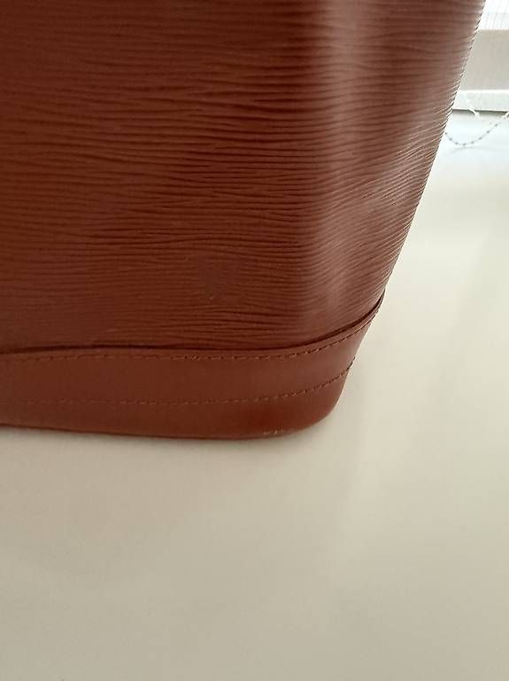 Borse da donna: Louis Vuitton Noe epi  – Usato da Riehen venduto da IvoC02 1