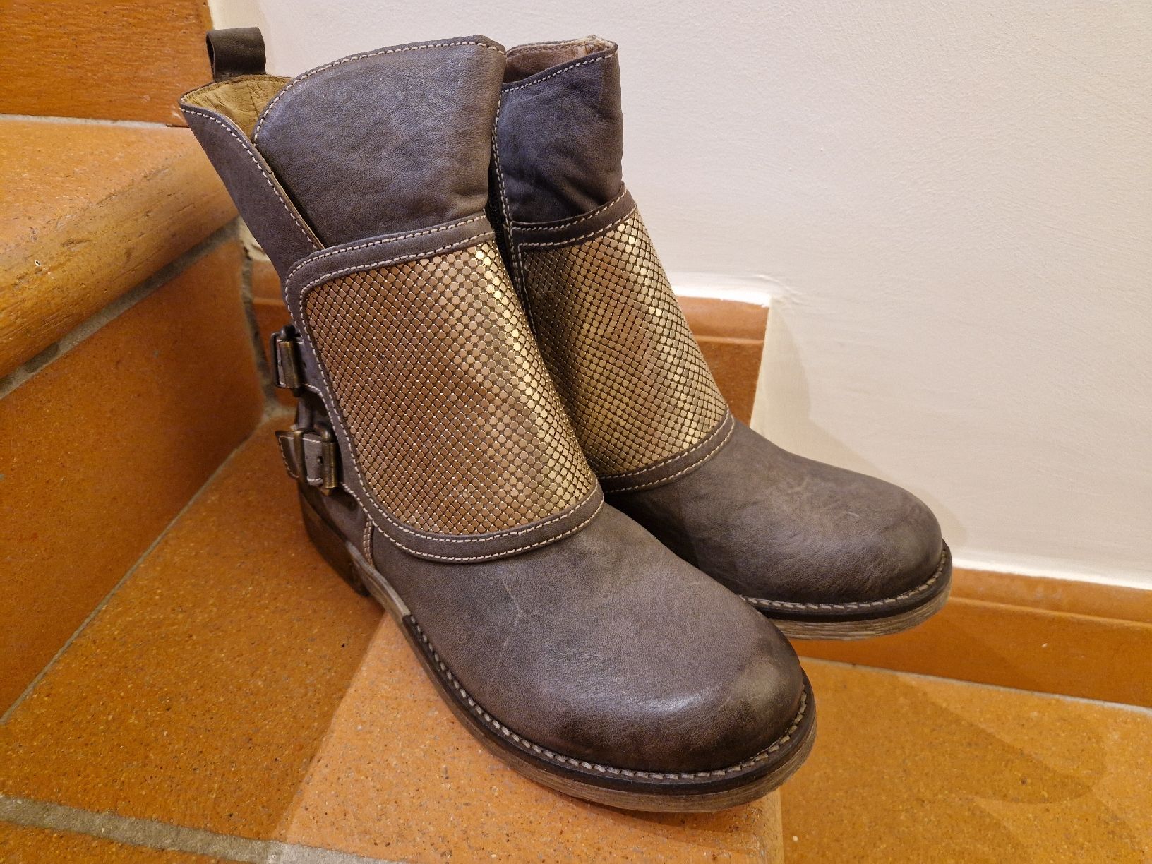 Scarpe da donna: DKODE Stiefeletten Leder 38 NEU – Nuovo (secondo la descrizione) da Lichtensteig venduto da Cocabana_16