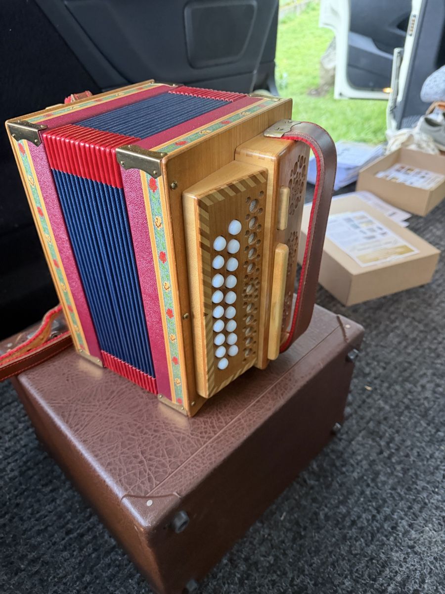 Musikinstrumente: Schwizerogeli  – Gebraucht aus Muhen von MiGeiss64 9