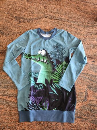 Coole Sweatshirt-Tunika mit Krokodil, Grösse 134 neu