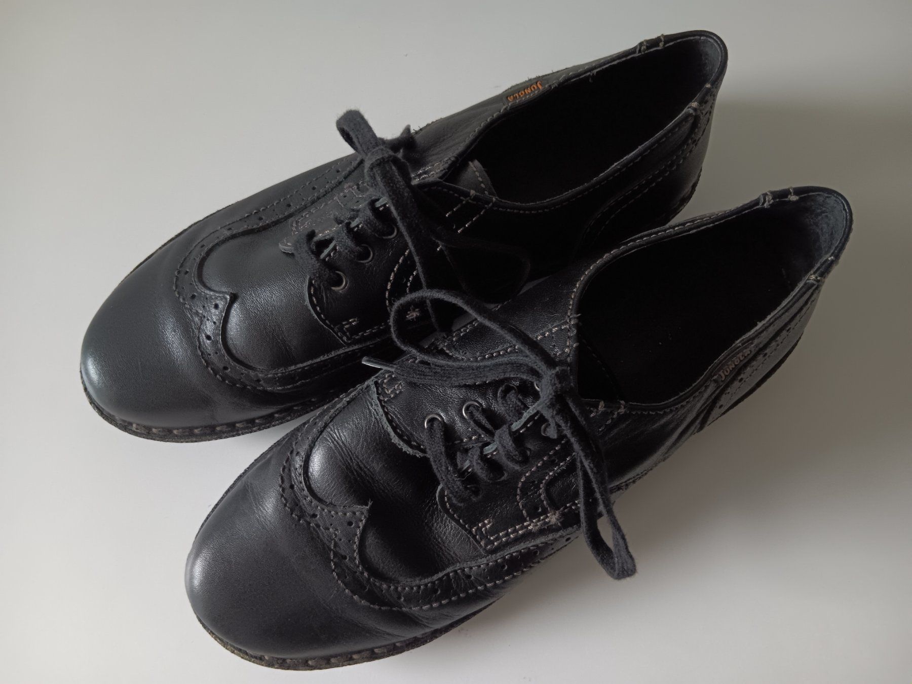 Scarpe da uomo: JUNGLA Chaussures / Schuhe pointure / Nummer 40 – Usato da Cossonay-ville venduto da Super-Price-Quality 7
