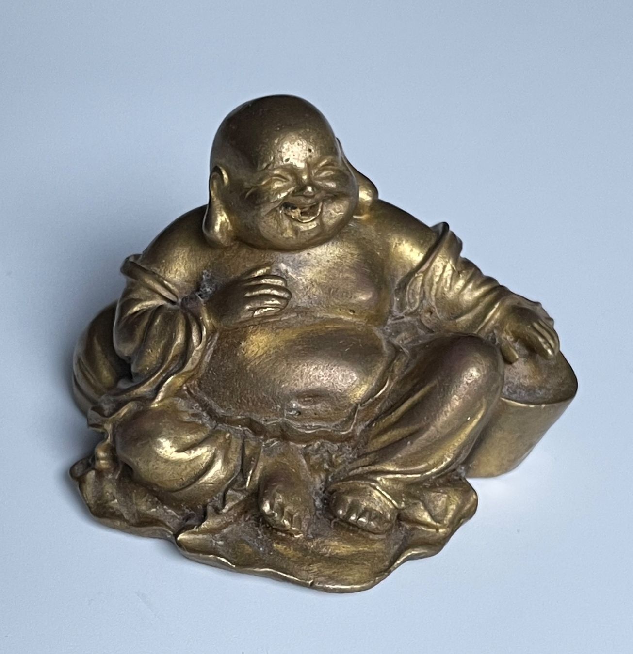 Statuette: Massive Bronzefigur Buddha – Usato da Baar venduto da bricksandmore