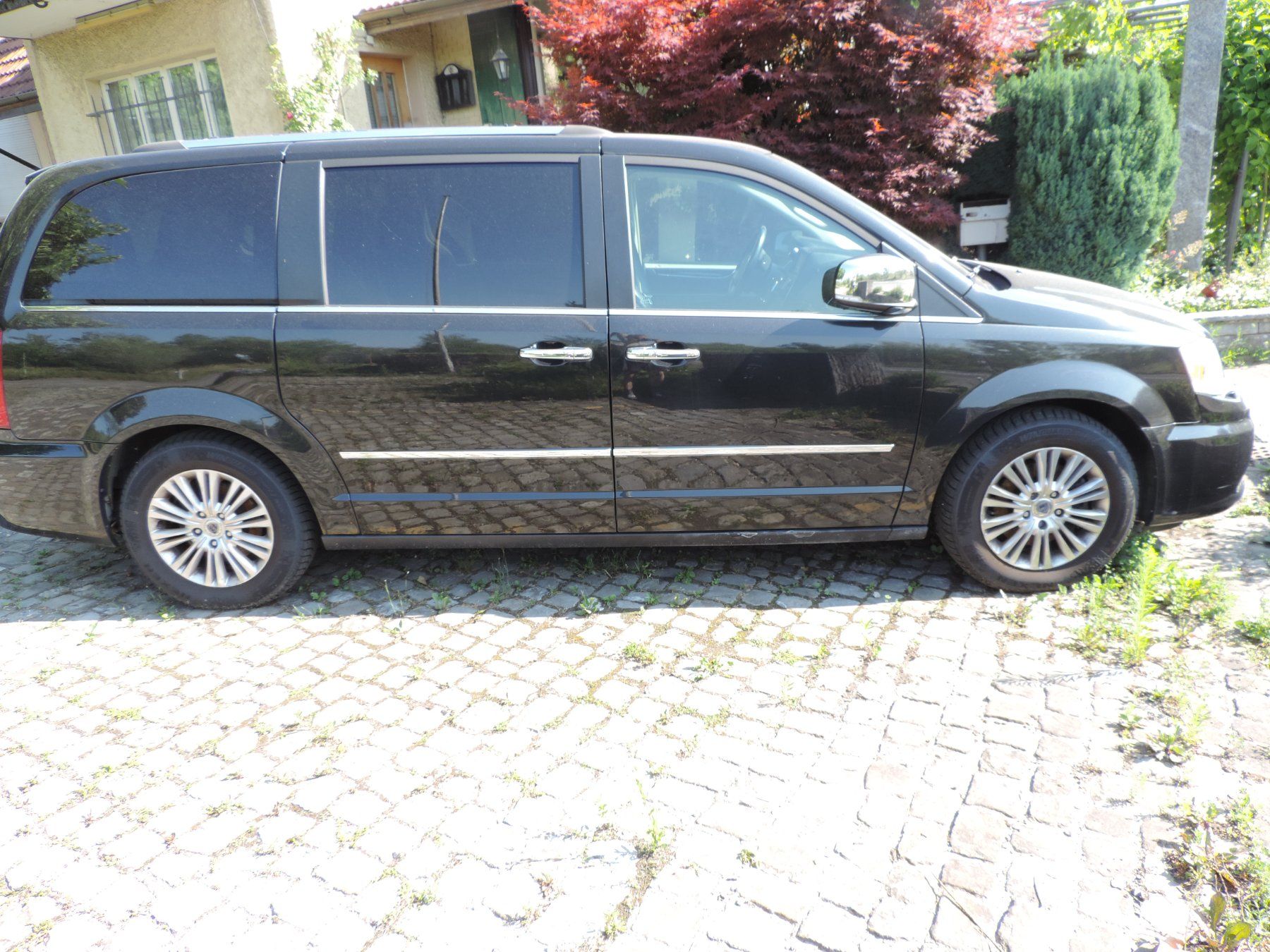 Lancia Automobili: LANCIA VOYAGER PLATINUM – Usato da Bassersdorf venduto da lena128 2