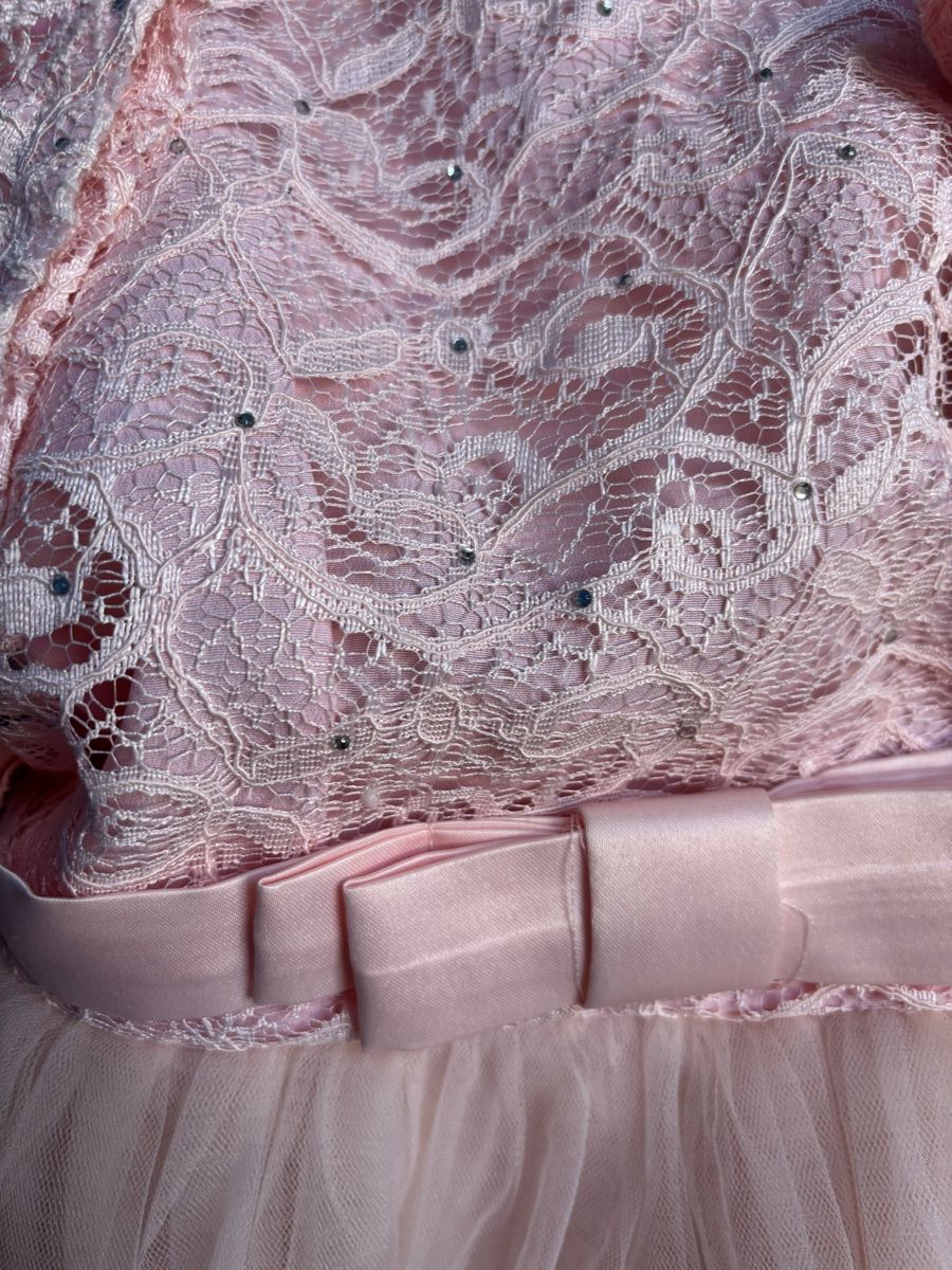 Vestiti & Gonne: Robe pour mariage 10 ans - 140cm – Usato da Founex venduto da ari_2gt7 6