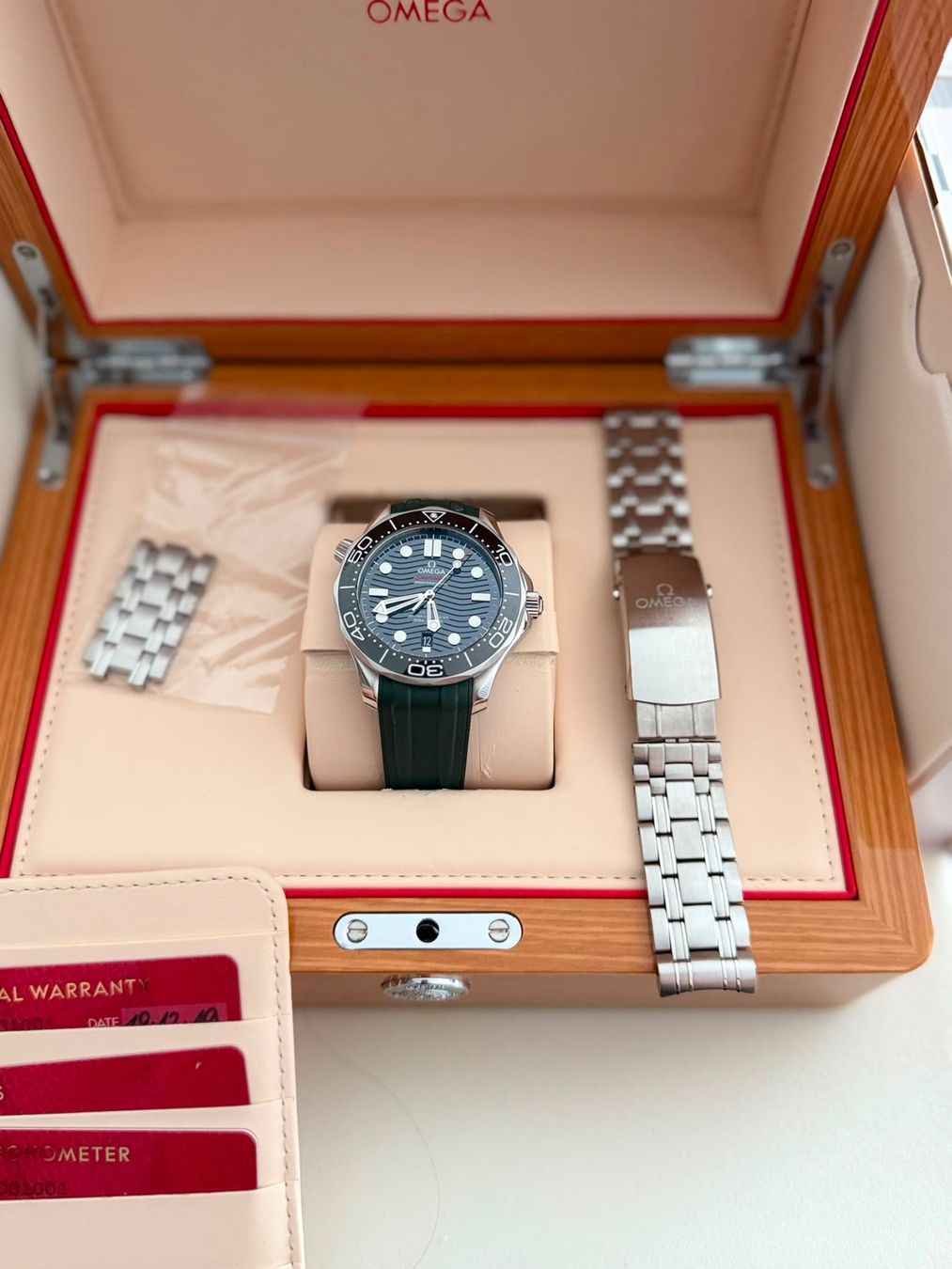 Omega Orologi: Omega Seamaster Diver 300M | Full Set | Excellent condition – Usato da Zürich venduto da ali_5gpz 1