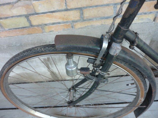 Vélos: Altes Velo , Marke Wengi schwarz, – Défectueux à Belp par Polexli 2