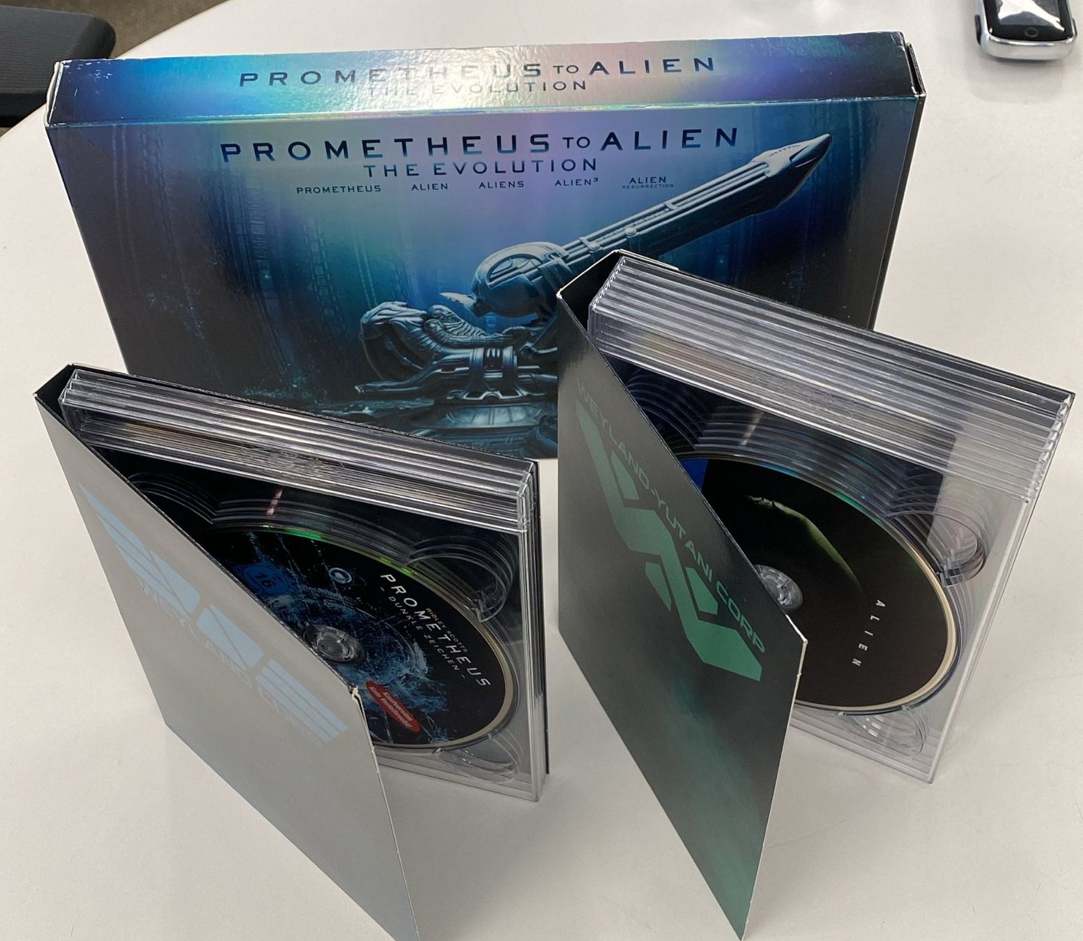 Alle DVDs: PROMETHEUS TO ALIEN THE EVOLUTION 9 DISC SET BLU-RAY 3D – Gebraucht aus Zürich von  2