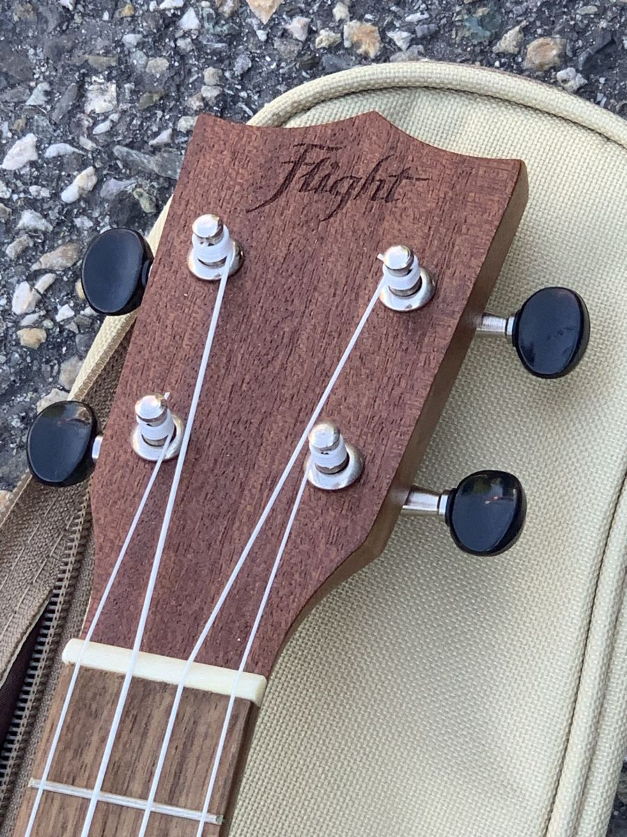 Strumenti musicali: UKULELE „Flight“ mit Tasche  – Usato da Wangen b. Olten venduto da Finolino28 3