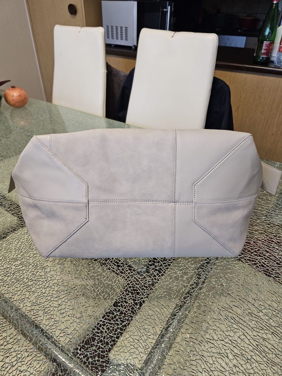 Calvin Klein Borse da donna: Calvin Klein Handtasche – Usato da Luzern venduto da Edii025 2