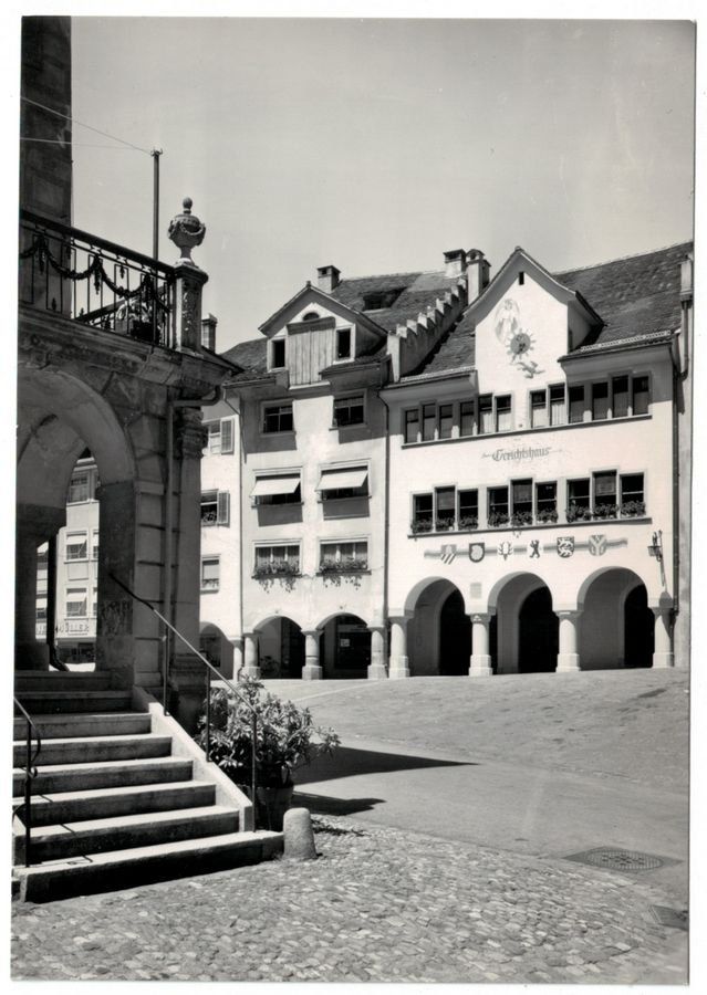 Ansichtskarten: Wil SG, Gerichtshaus, um 1950 – Gebraucht aus Frauenfeld von POML
