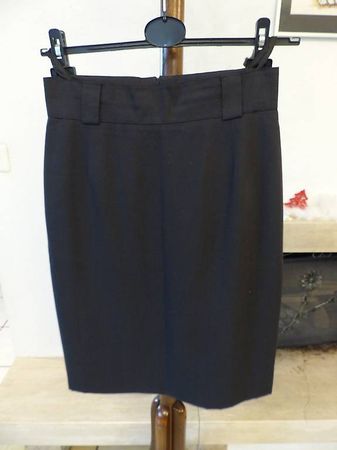 Jupes schwarz / Gr. 38/40 Neuwertig