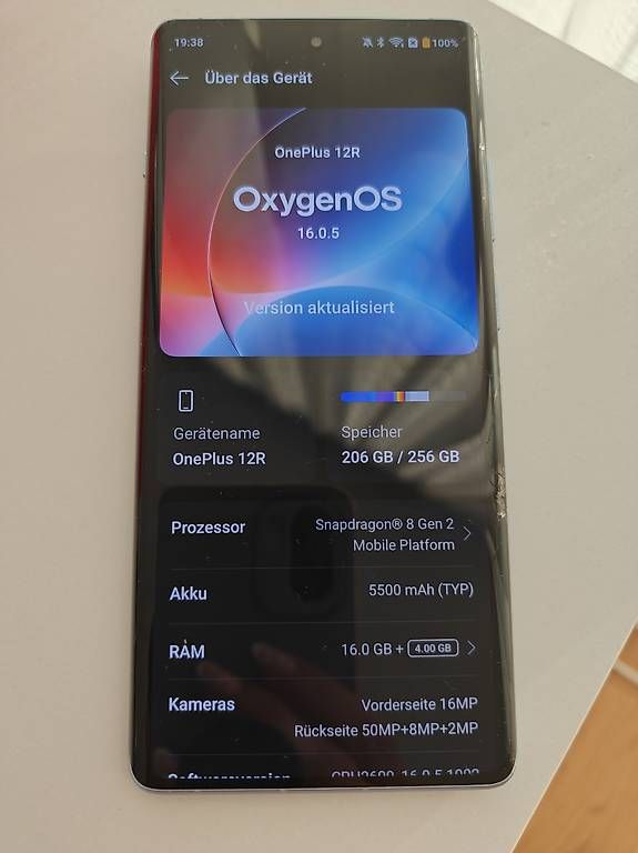 OnePlus Portables: Oneplus 12R mit Verpackung und Ladekabel – D'occasion à Luzern par DijMark 3
