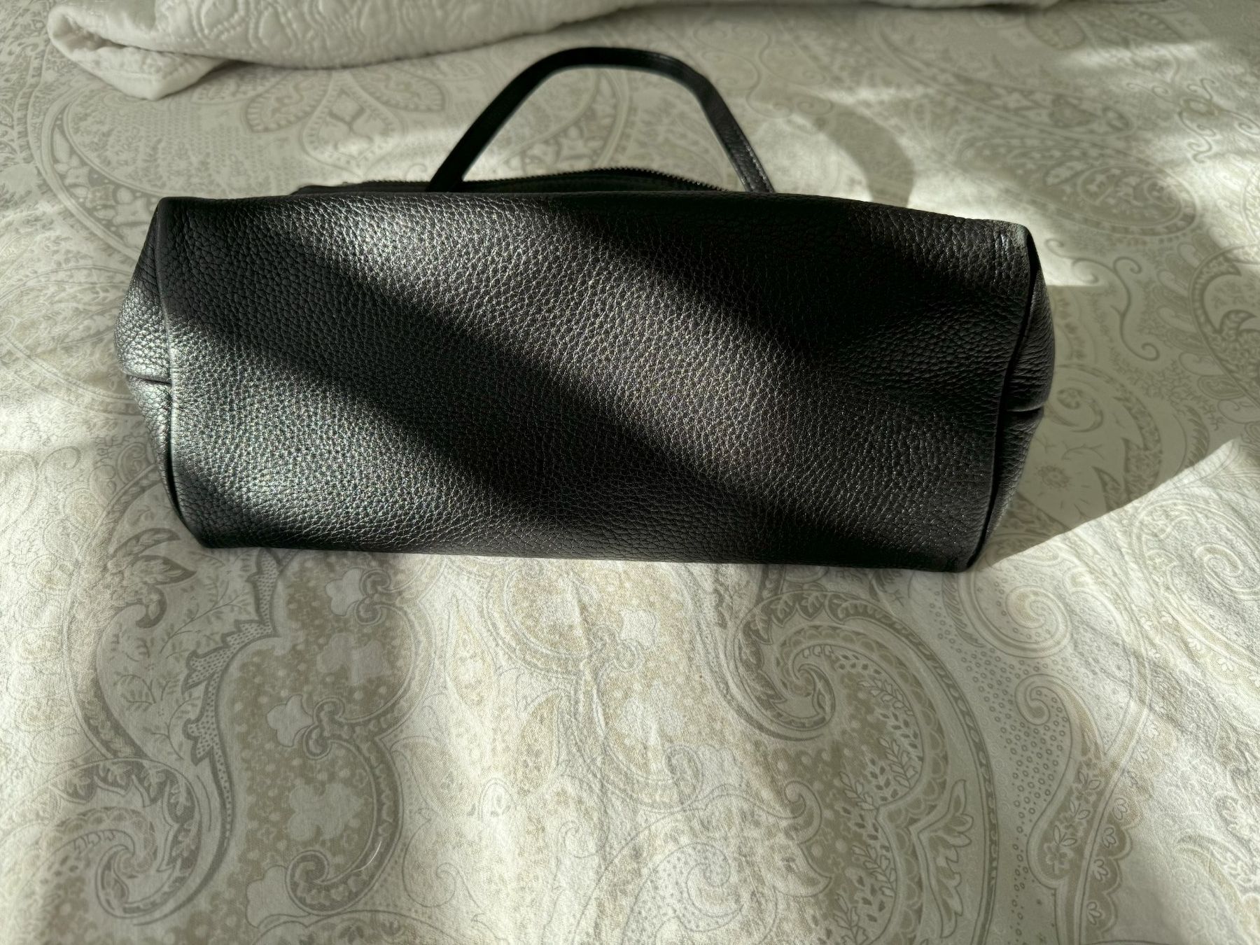Gucci Borse da donna: Gucci Shopper Leder schwarz-silber – Usato da Muttenz venduto da einfach-schoen 2