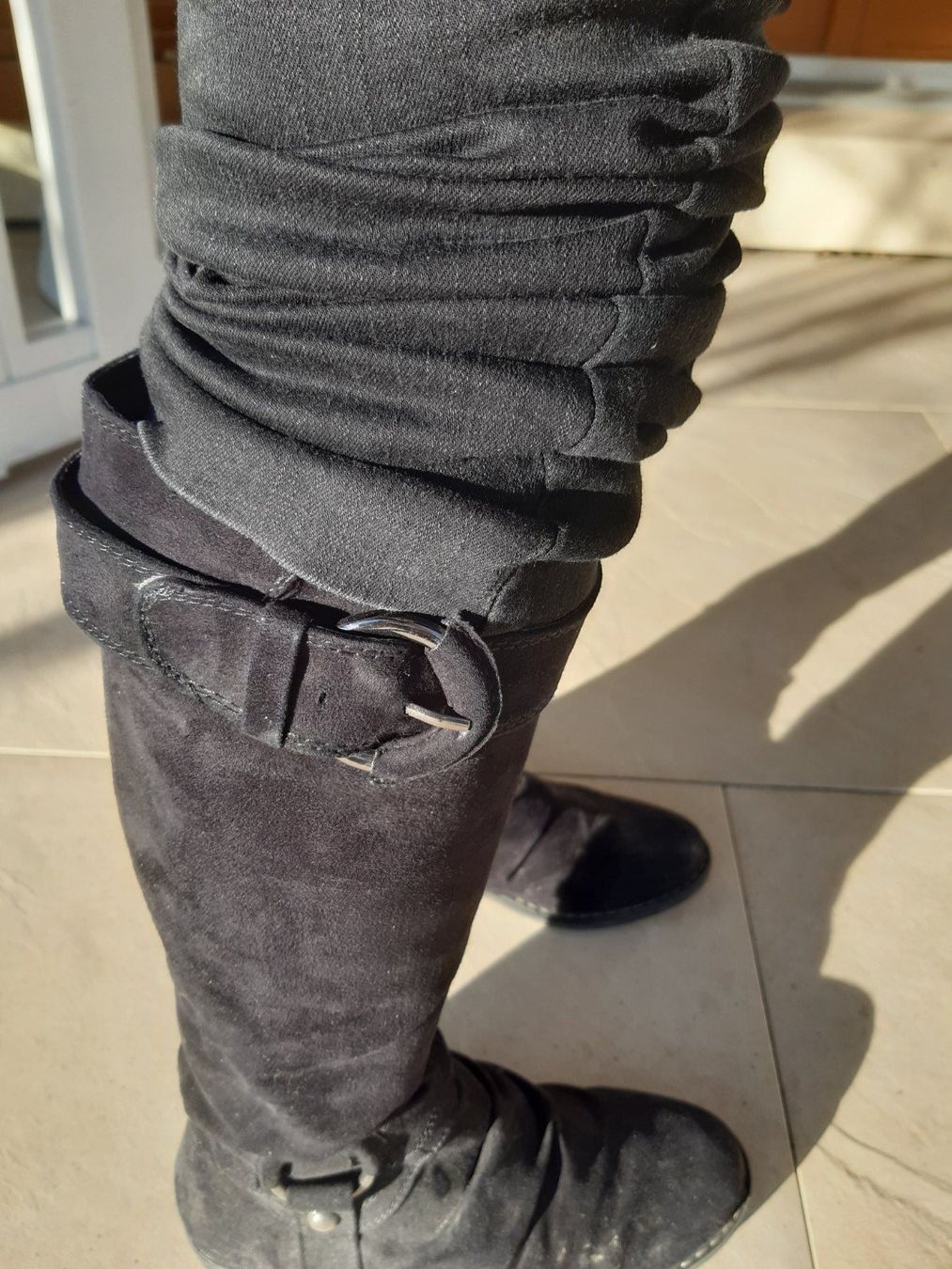 Scarpe da donna: Bottes en daim - Pointure 37 – Usato da Noréaz venduto da Hallyday 2
