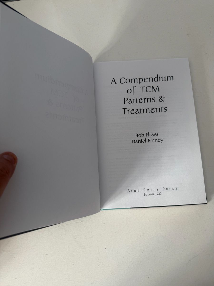 Libri: A Compendium of TCM Patterns & Treatments – Usato da Genève venduto da sho_67qj 4
