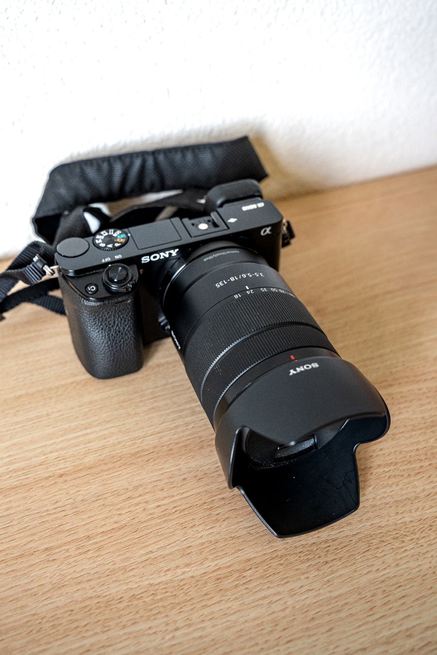 Sony Fotocamera: Sony A6000 + Sony 3.5-5.6/18-135mm – Usato da Rickenbach b. Wil venduto da Salsch 1