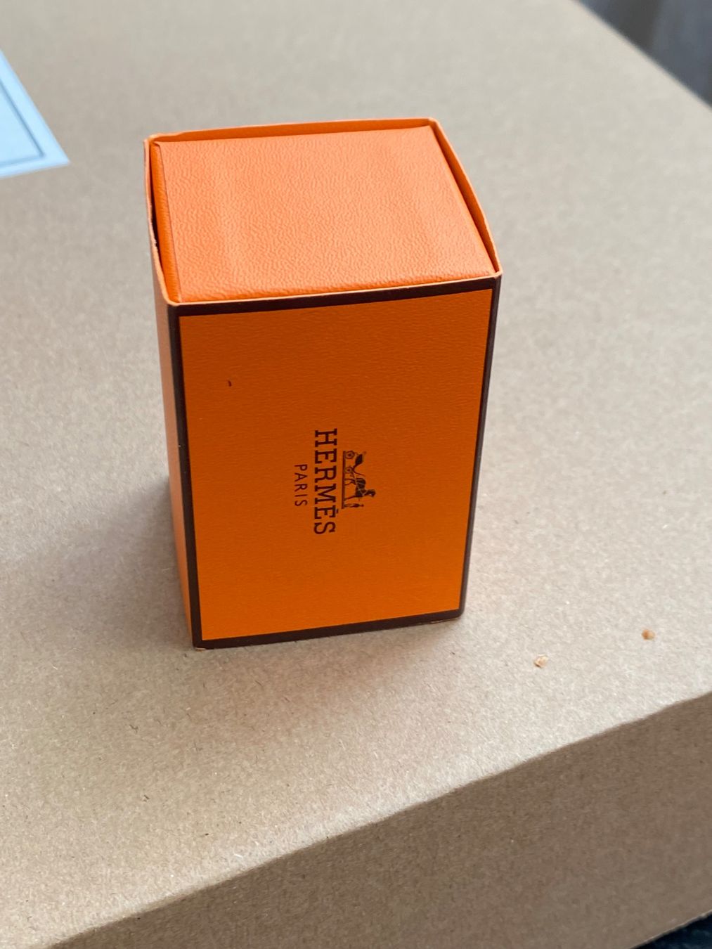 Smalto per unghie: Hermès Nagellack, 83 Vert Bronze – Usato da Zürich venduto da JDB_Vintage 3