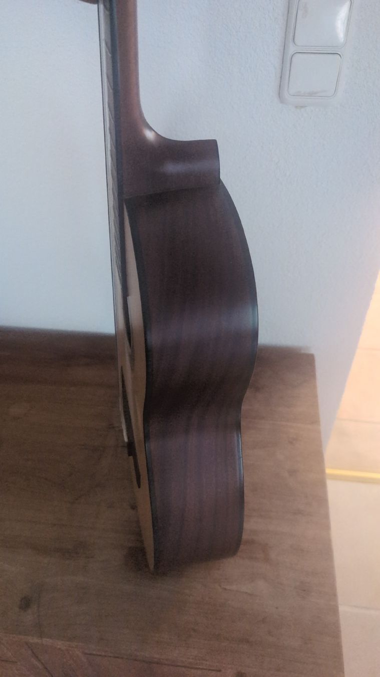 Instruments de musique: Hübsche akustische Gitarre  – D'occasion à Uster par Malinamaeder 2