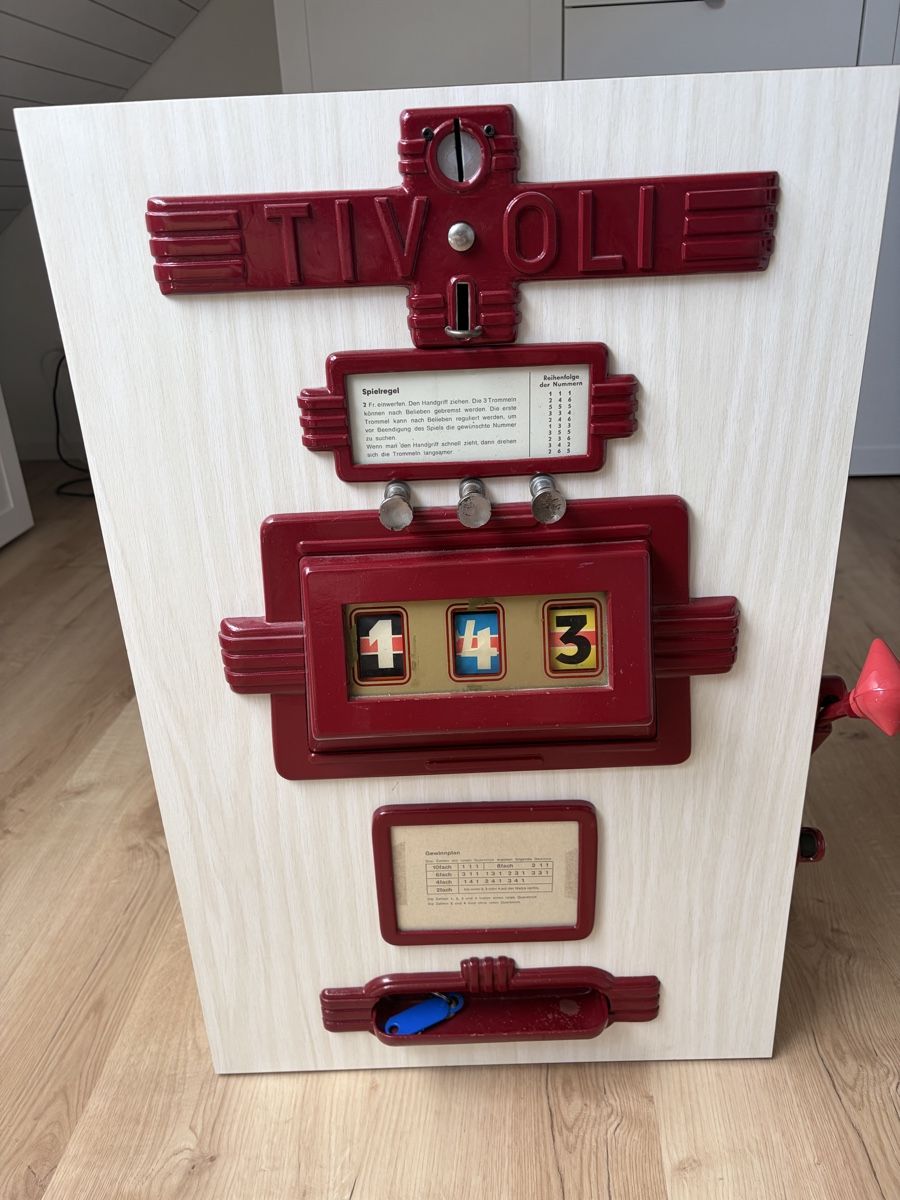 Spielautomaten: Spielautomat Tivoli restauriert – Gebraucht aus Benglen von Hpete