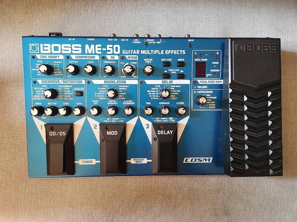 Boss Musikinstrumente: Boss ME50 Gitarrenpedal – Gebraucht aus Basel von mangome