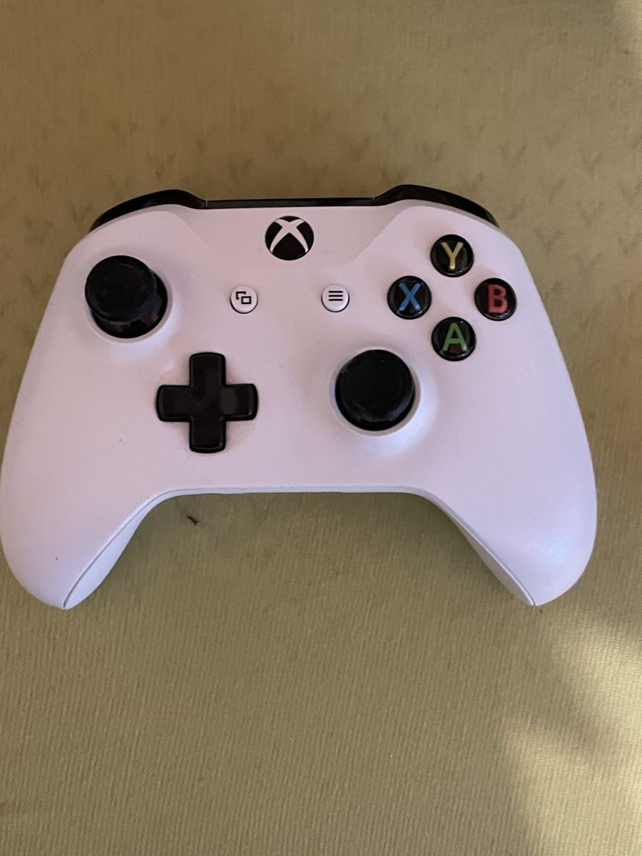 Controller: Xbox Controller weiss  – Defekt aus Langenthal von DreamSignsCH