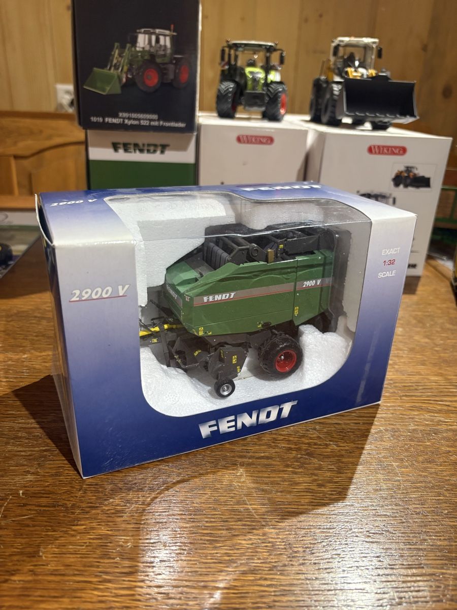 Fendt Trattori: Fendt Presse 2900v – Nuovo (secondo la descrizione) da Maracon venduto da tro_chq5