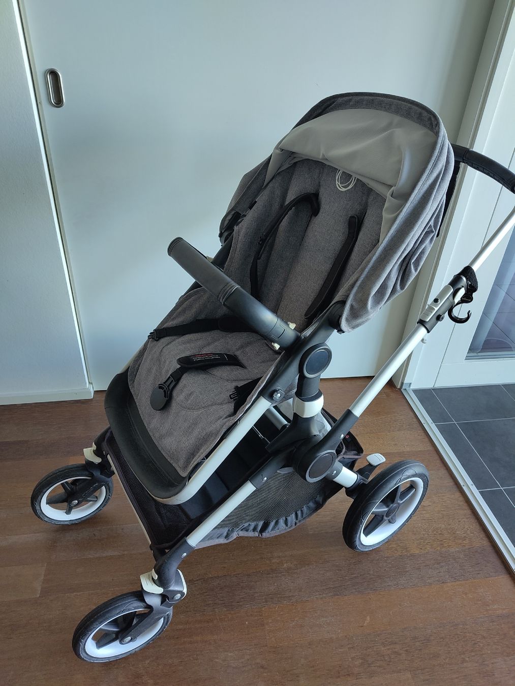 Bugaboo Kinderwagen: Bugaboo Fox Kinderwagen – Gebraucht aus Luzern von phyrumtea