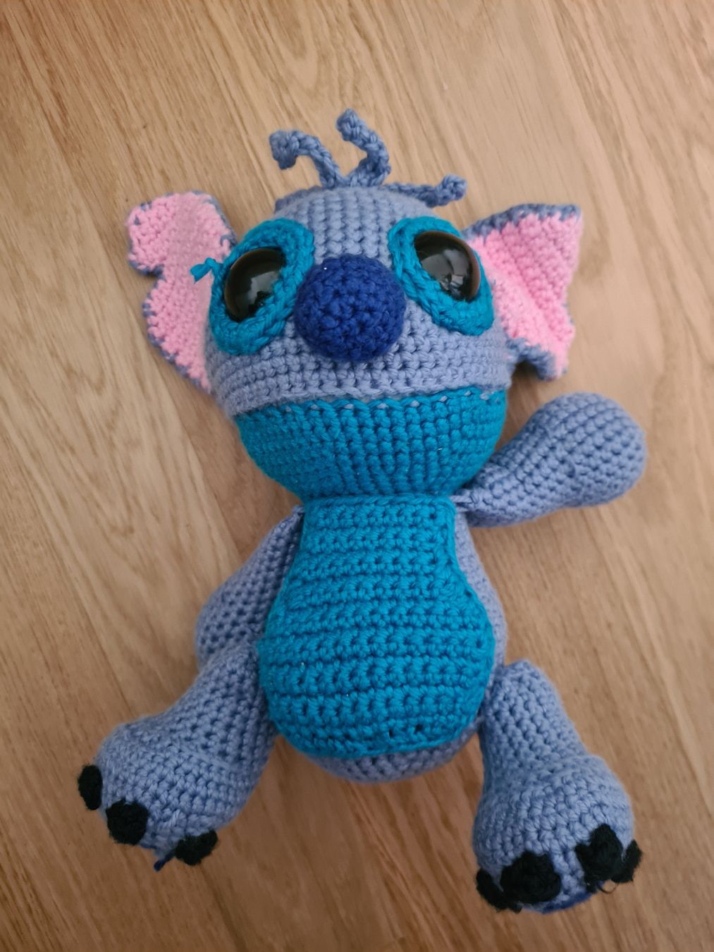 Disney Statuette: Gehäkelte Figur Stitch handmade neu – Nuovo (secondo la descrizione) da Horw venduto da Mirii91 1
